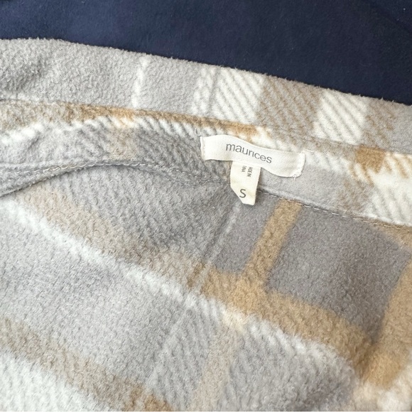 Maurices Flannel Jacket Soft & Oversized Grey Tan Autumn - Picture 5 of 5